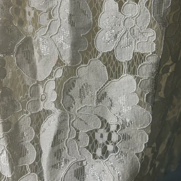 Floral Lace Puff Sleeve Top - Picture 6 of 6